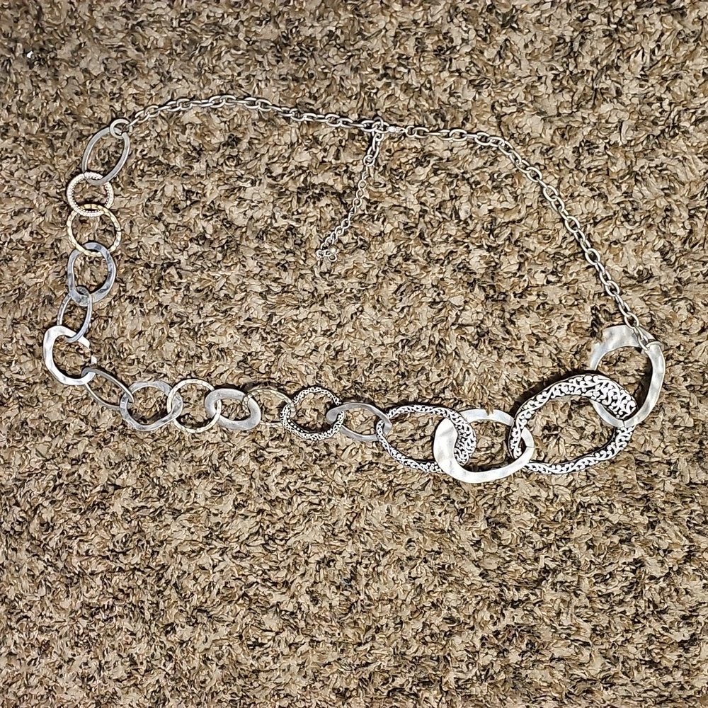 Womens Chain Belt With Clasp. Super Cute, Silver